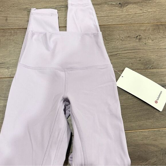 New Align Legging 28” - Picture 3 of 3